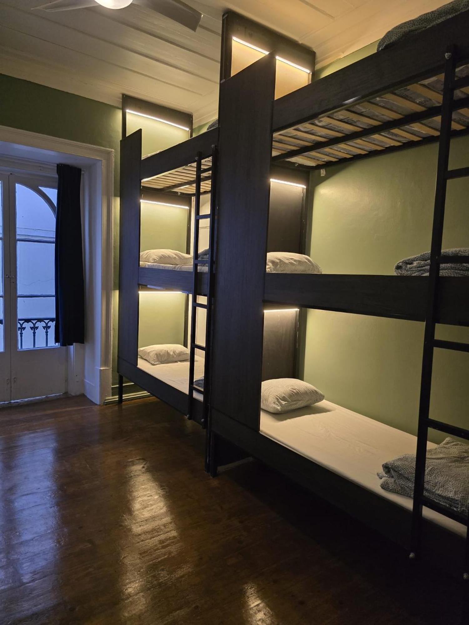 Party Zone Hostel - Lisbon
