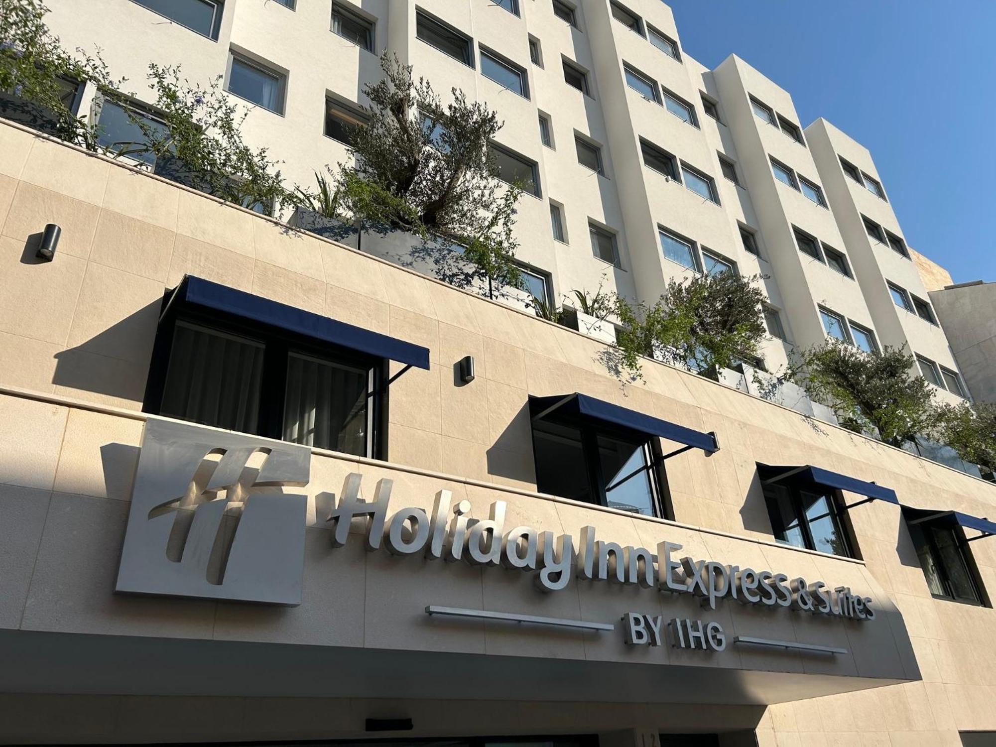 Holiday Inn Express & Suites Lisbon - Principe Real By Ihg